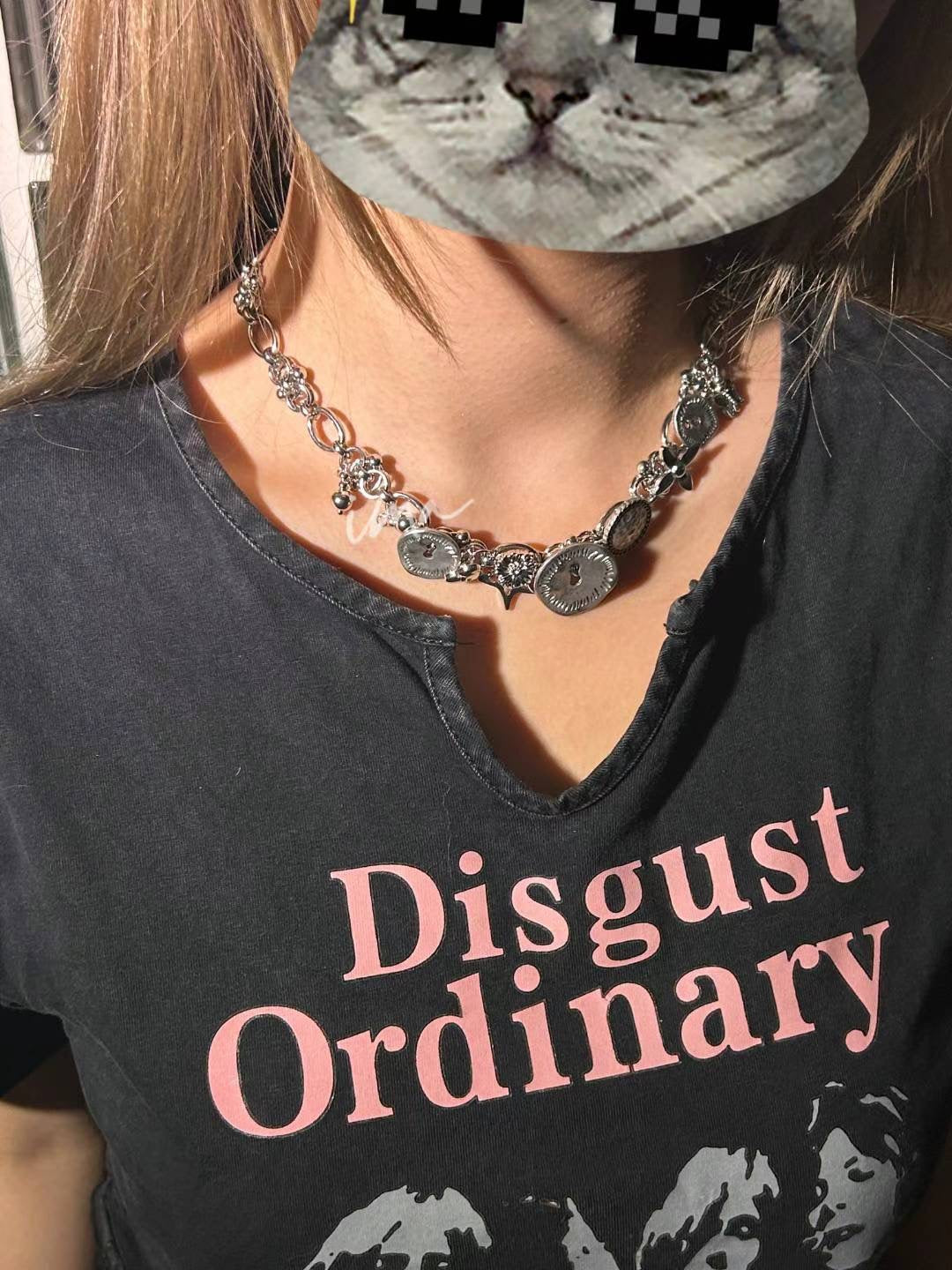 button choker
