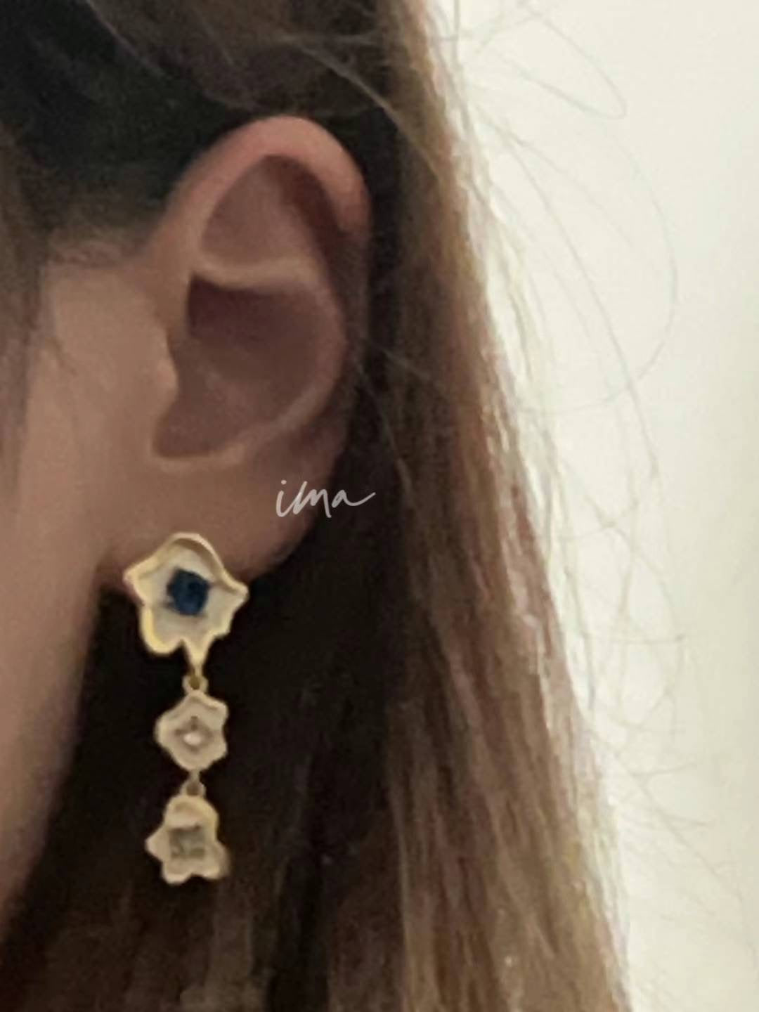 White drop glaze irregular zircon earrings