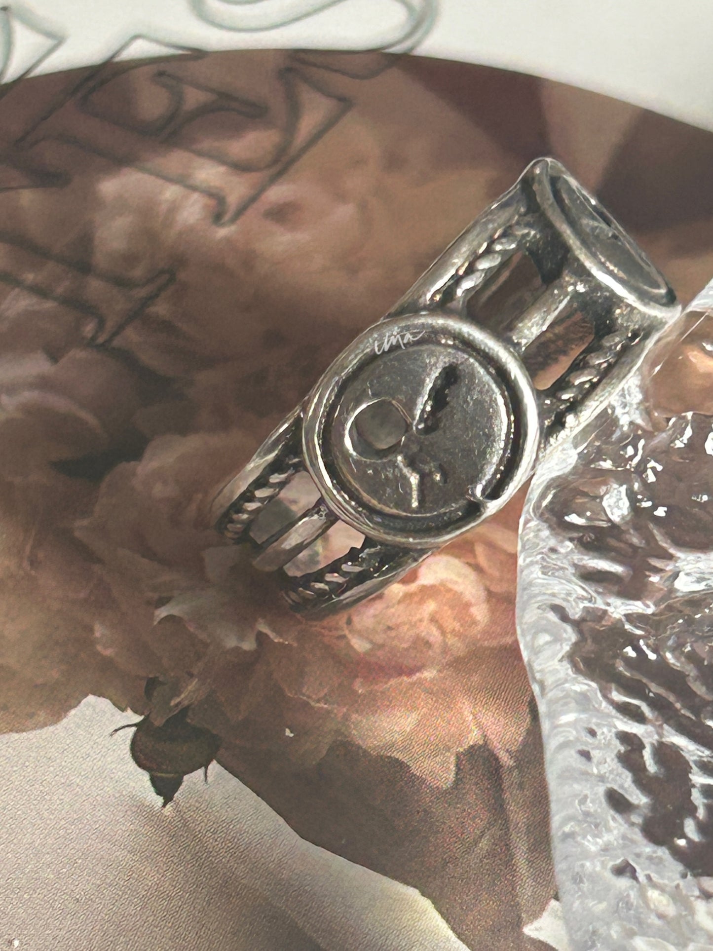 button ring