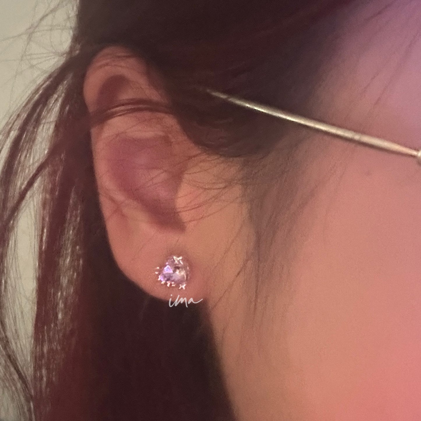 Small round brilliant-cut diamond heart-shaped stud earrings