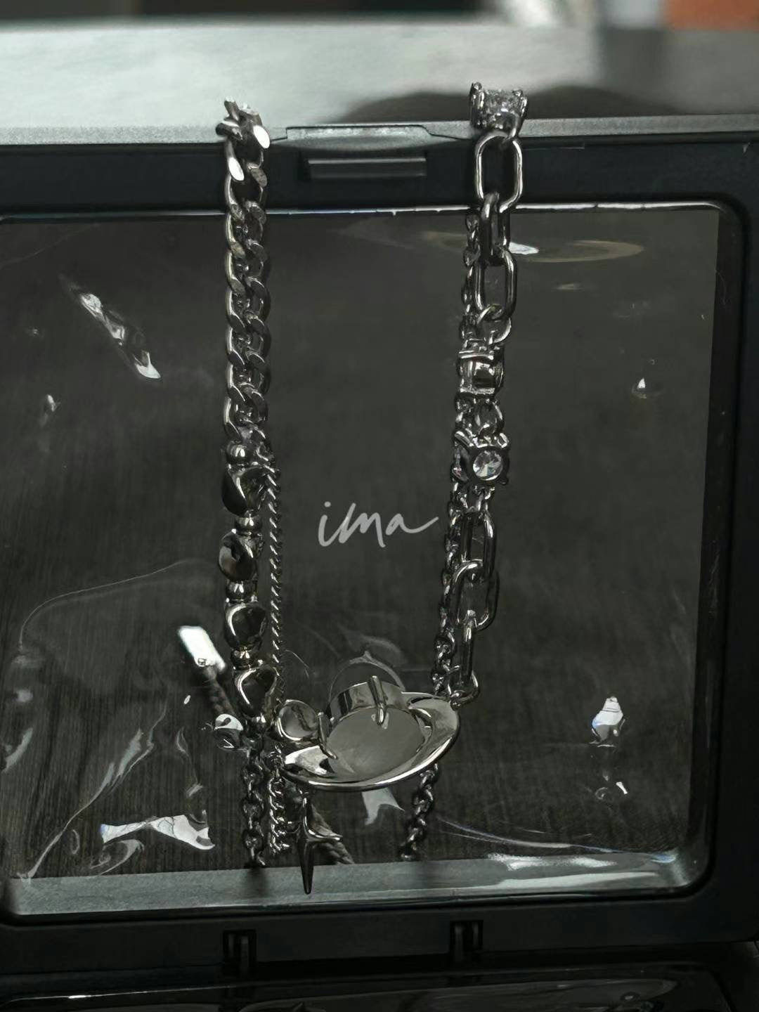 Light luxury Saturn necklace