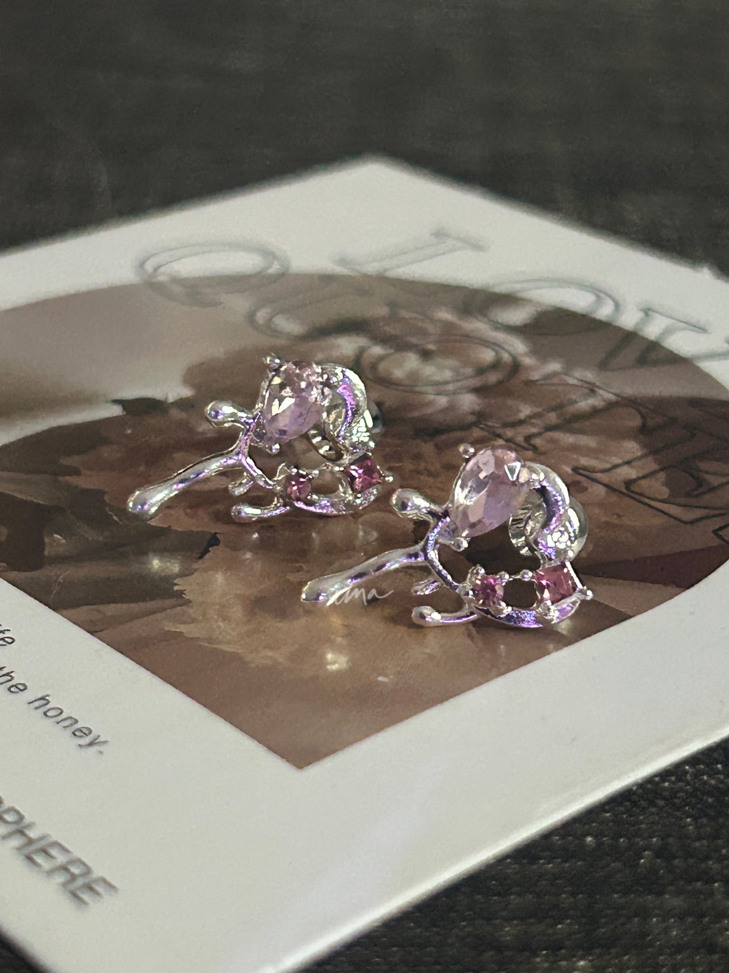 Small round brilliant-cut diamond heart-shaped stud earrings
