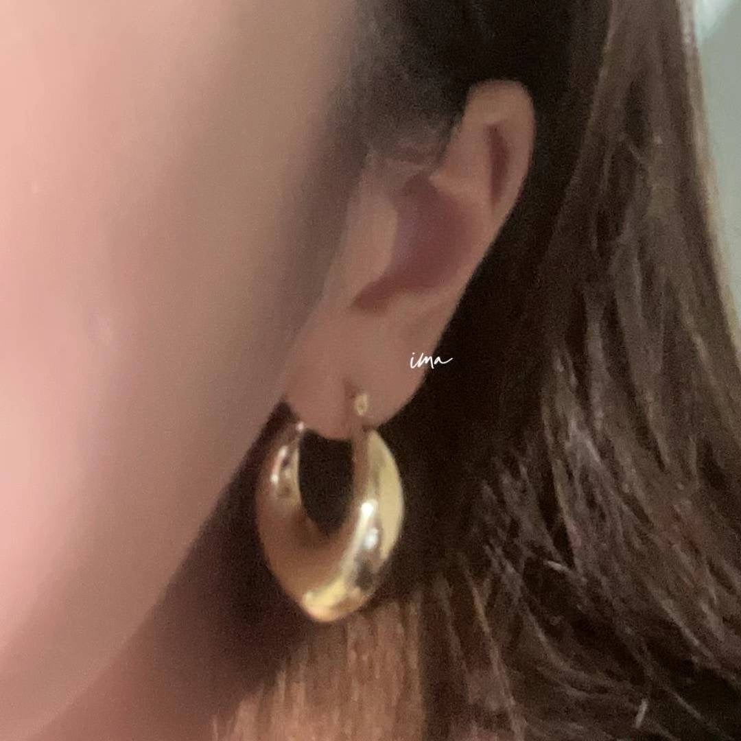 Plain horseshoe hoop earrings