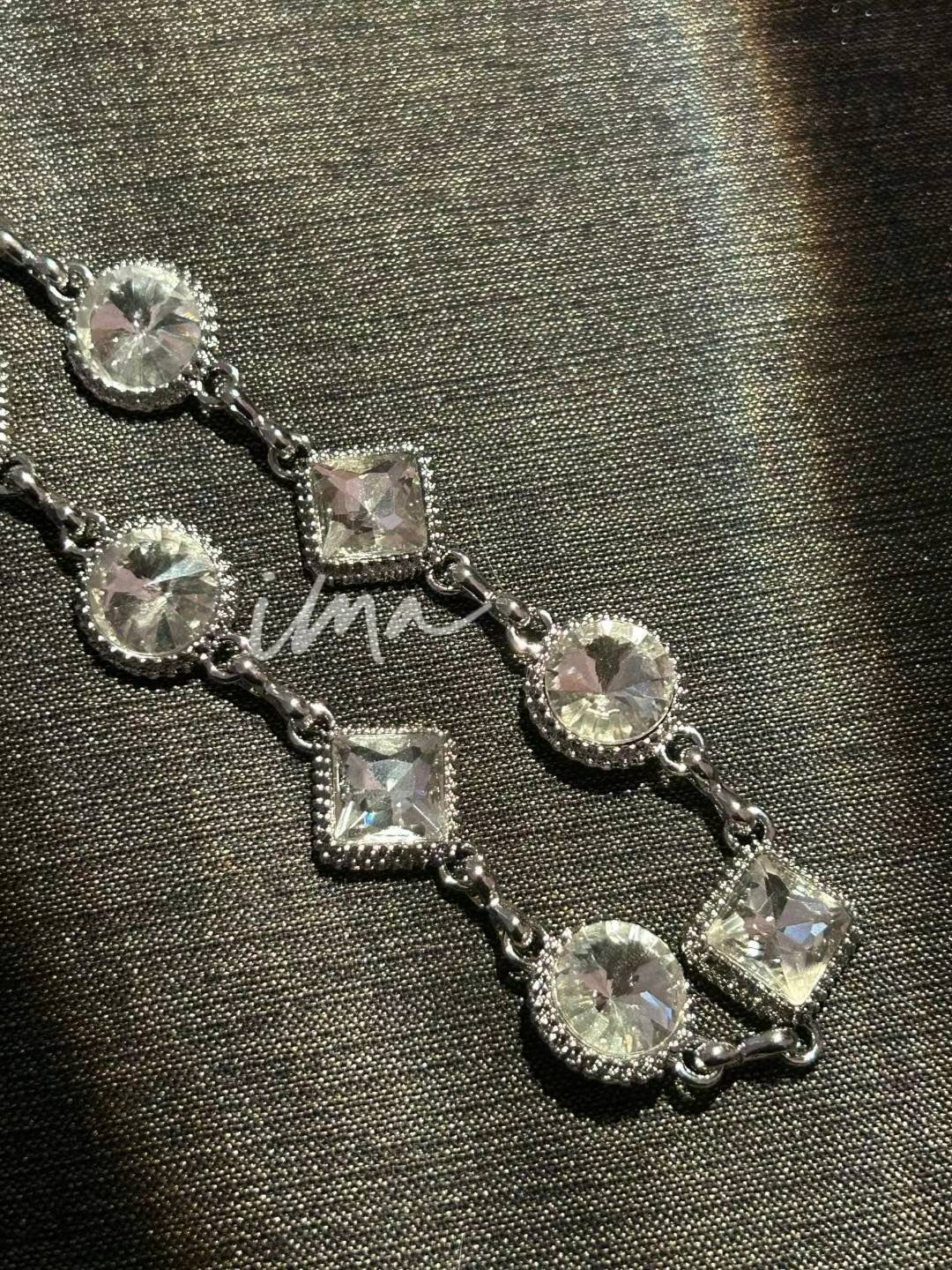 Multilayer cross necklace