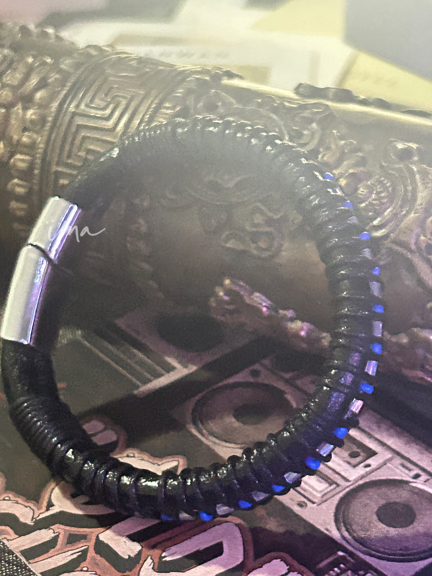 Cortical strap wristband