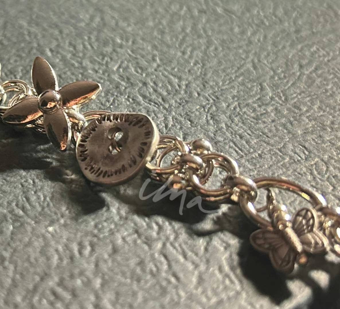 button choker