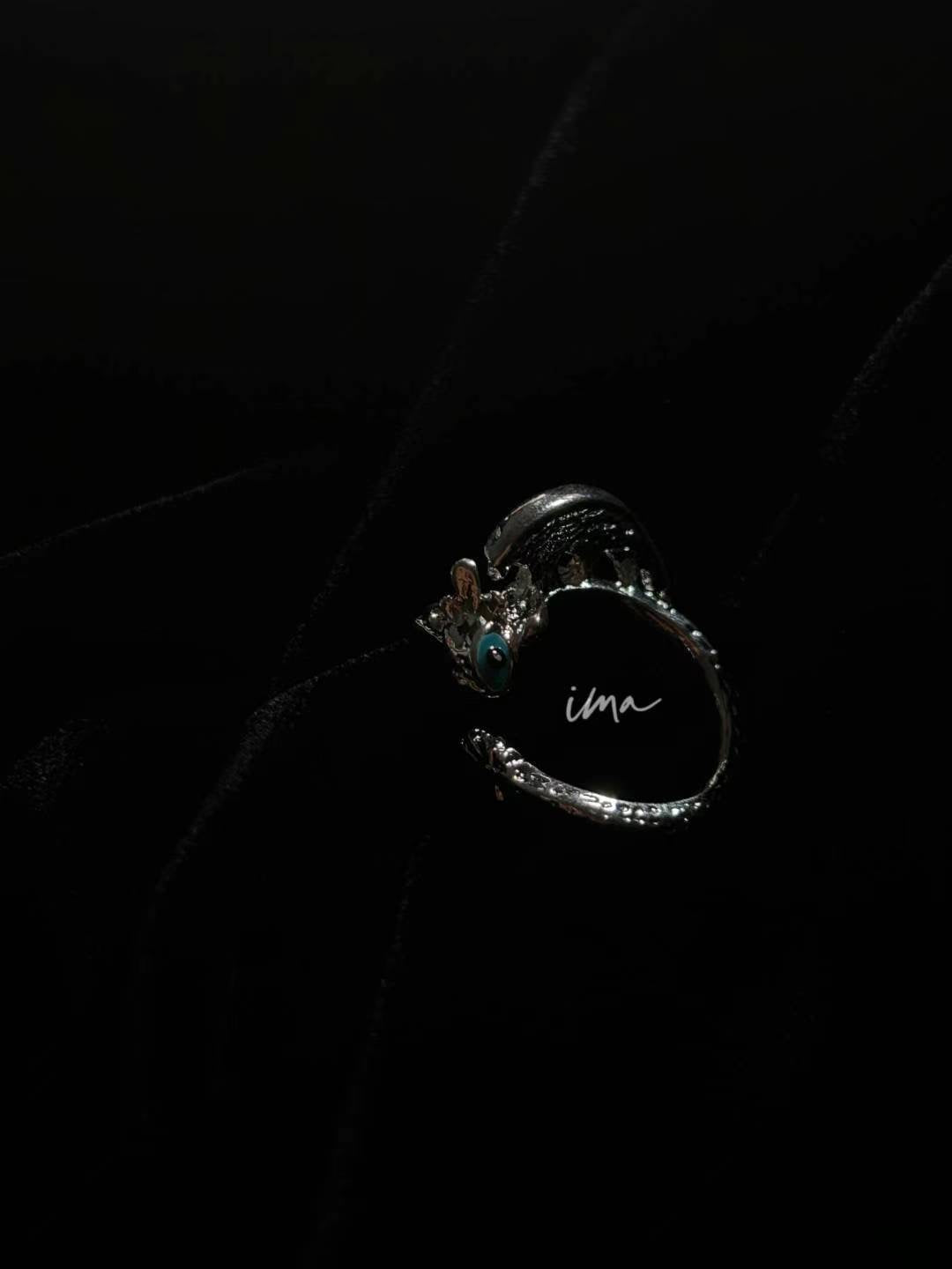 The cute little green dragon ring