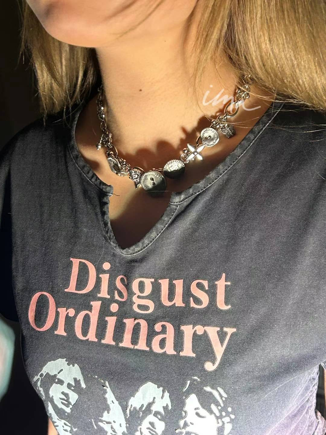 button choker