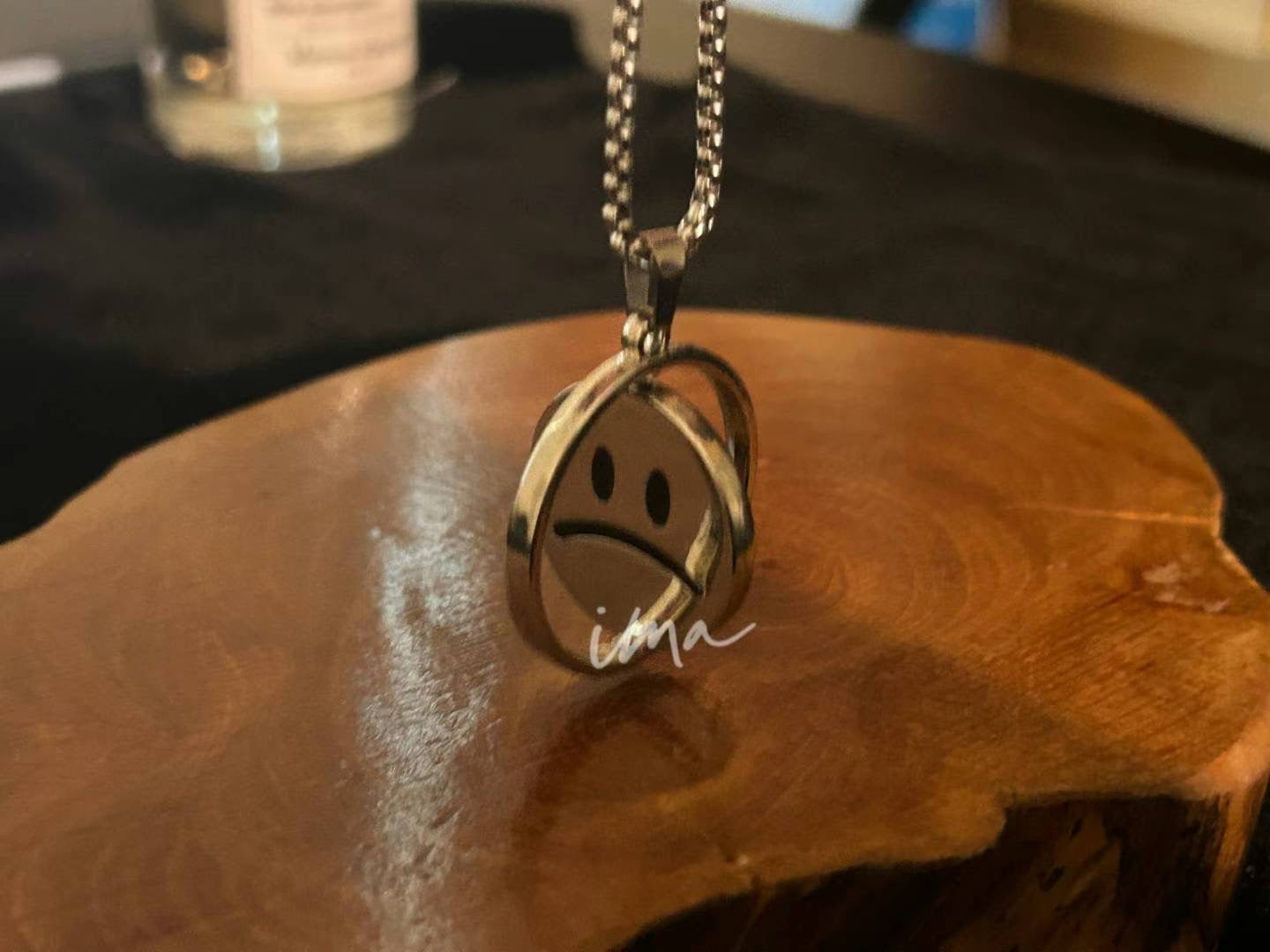 flip smile necklace