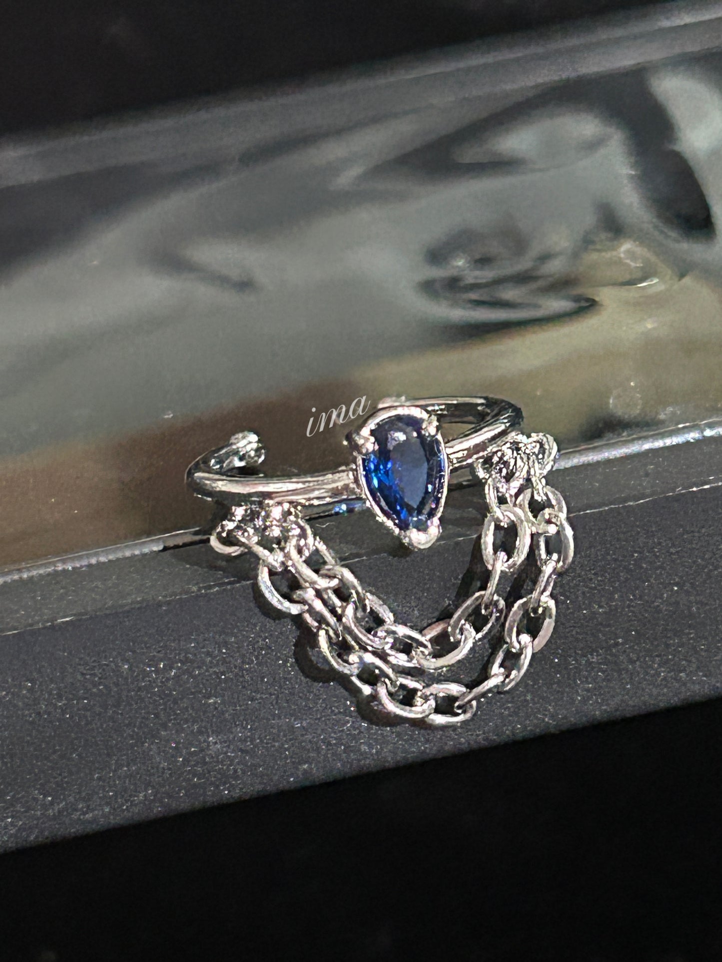 moon and star earring