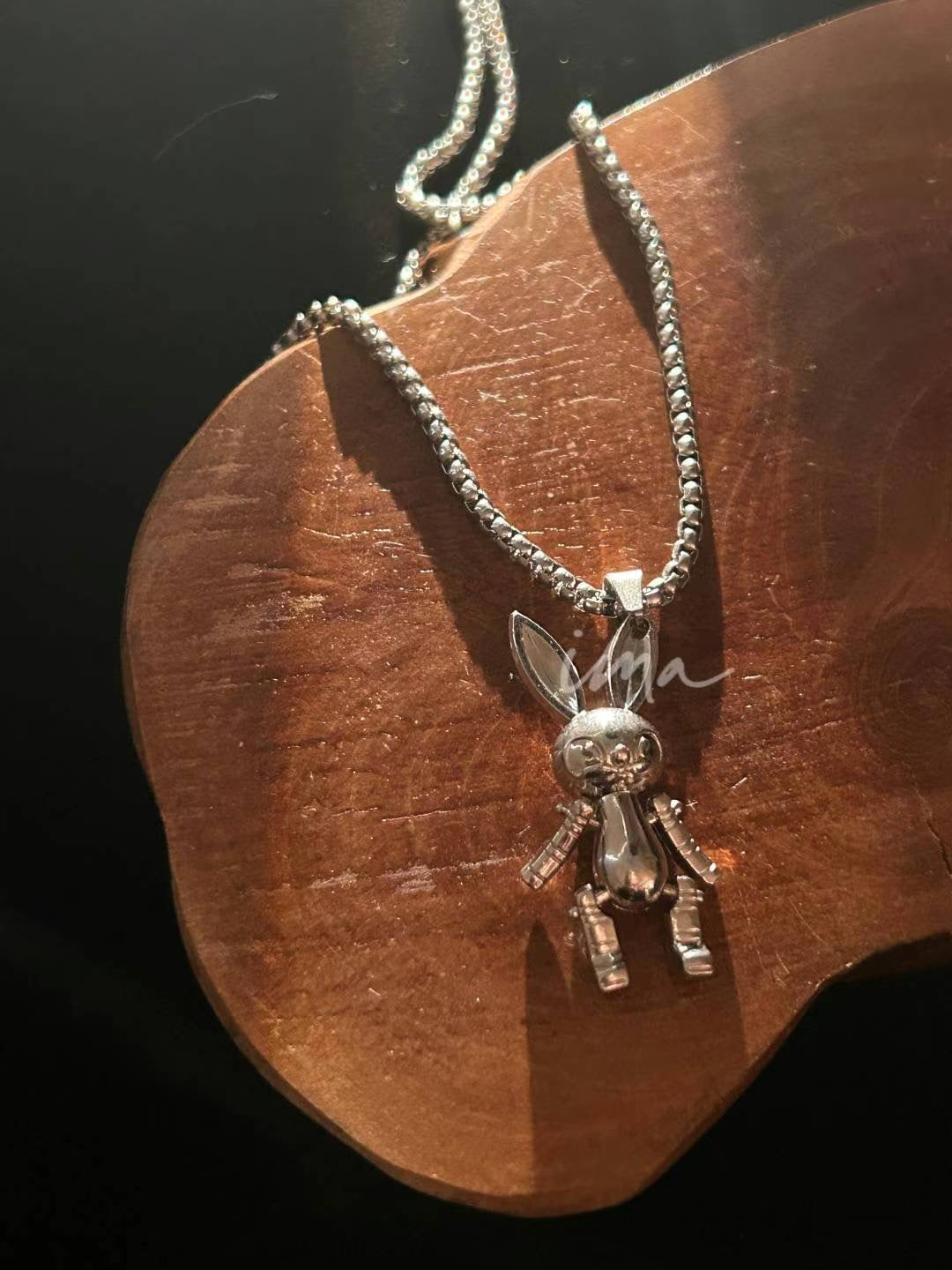 Cartoon rabbit necklace