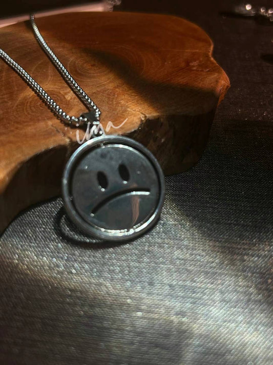 flip smile necklace