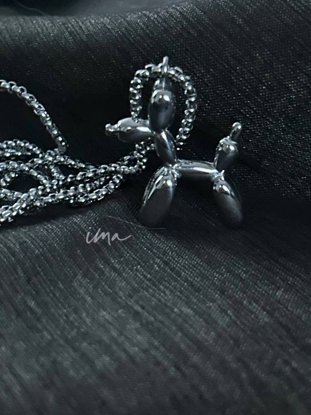 Balloon dog necklace