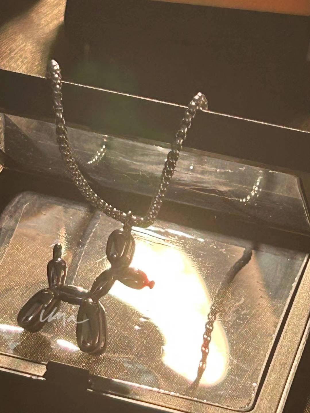 Balloon dog necklace