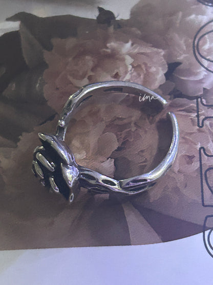 metal flower ring