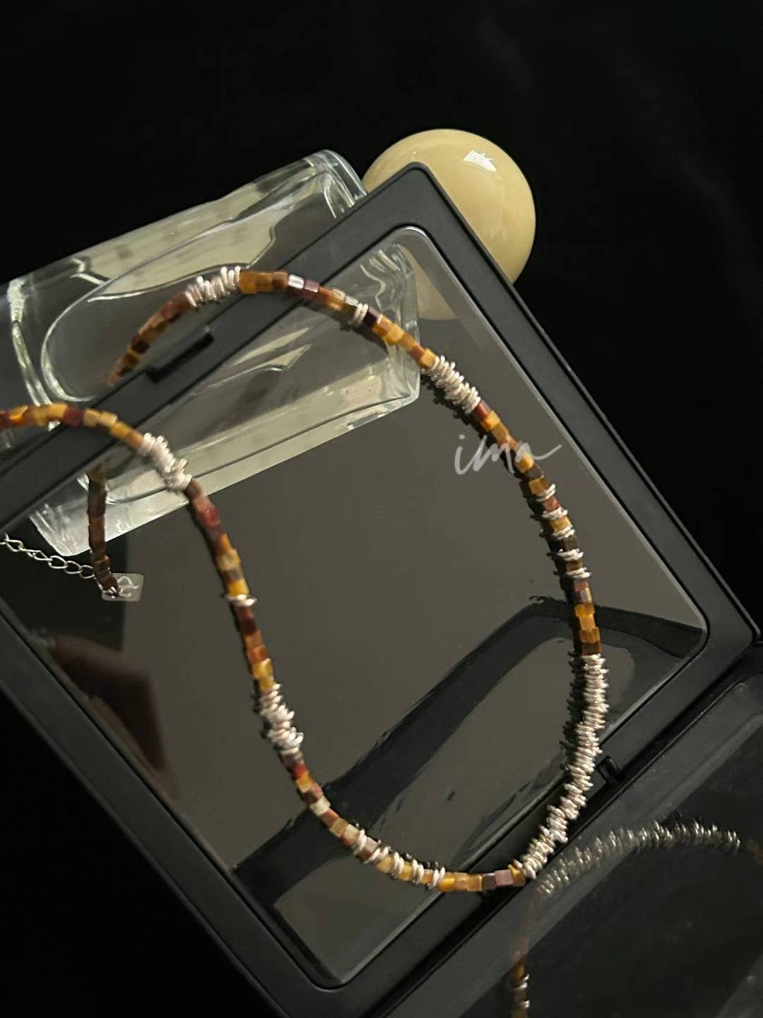 Broken silver tiger's eye stone clavicle chain