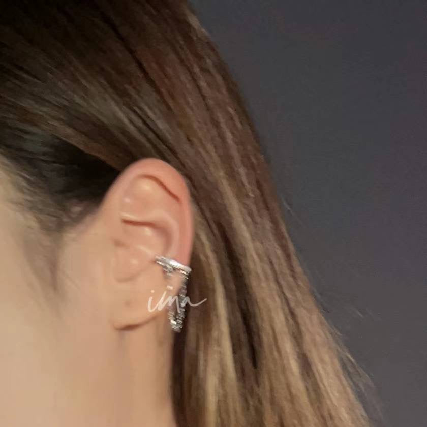 moon and star earring