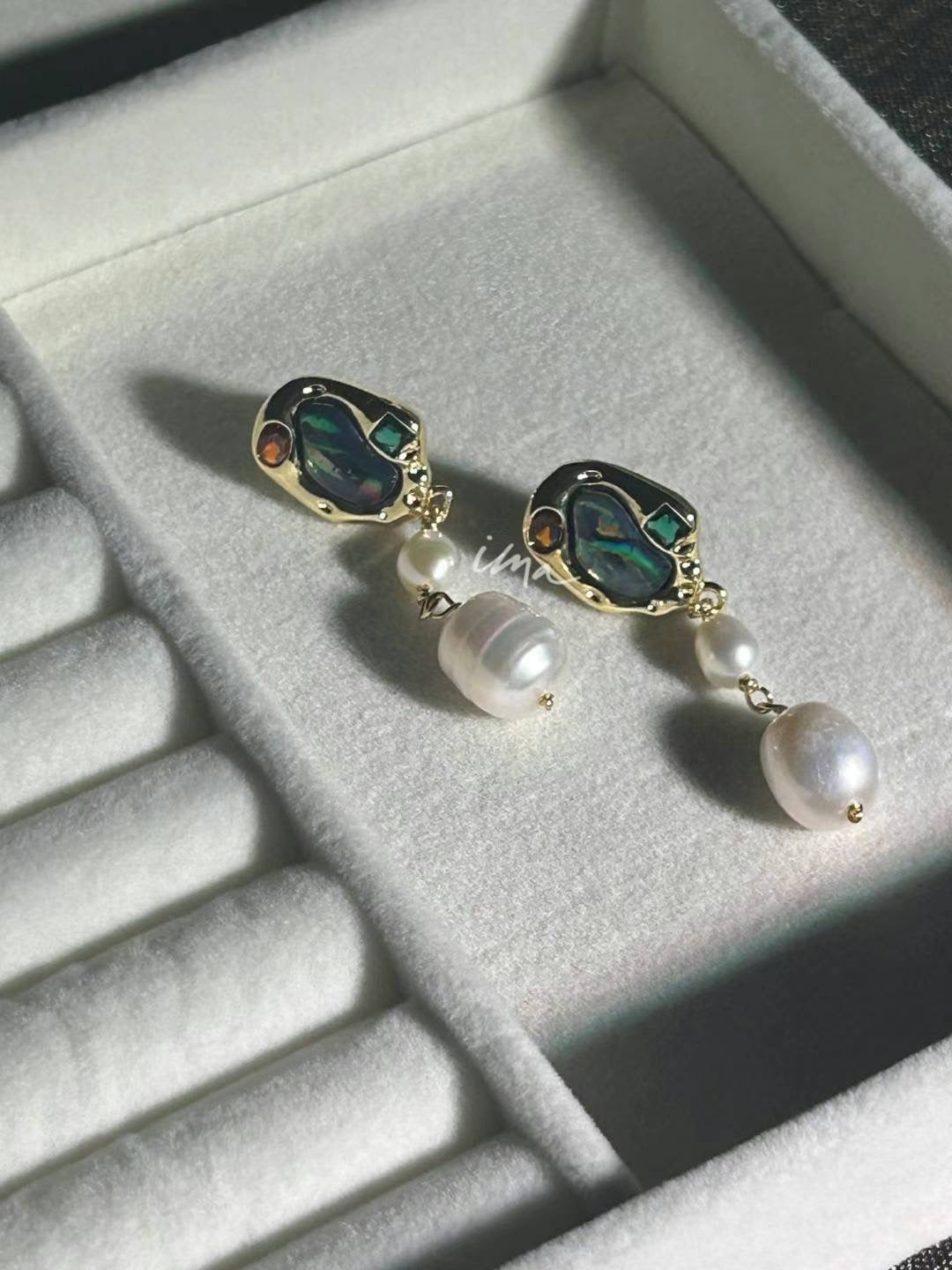 Abalone Shell Pearl Earring Palette