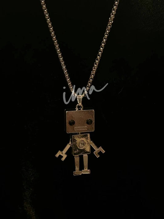 Movable robot necklace