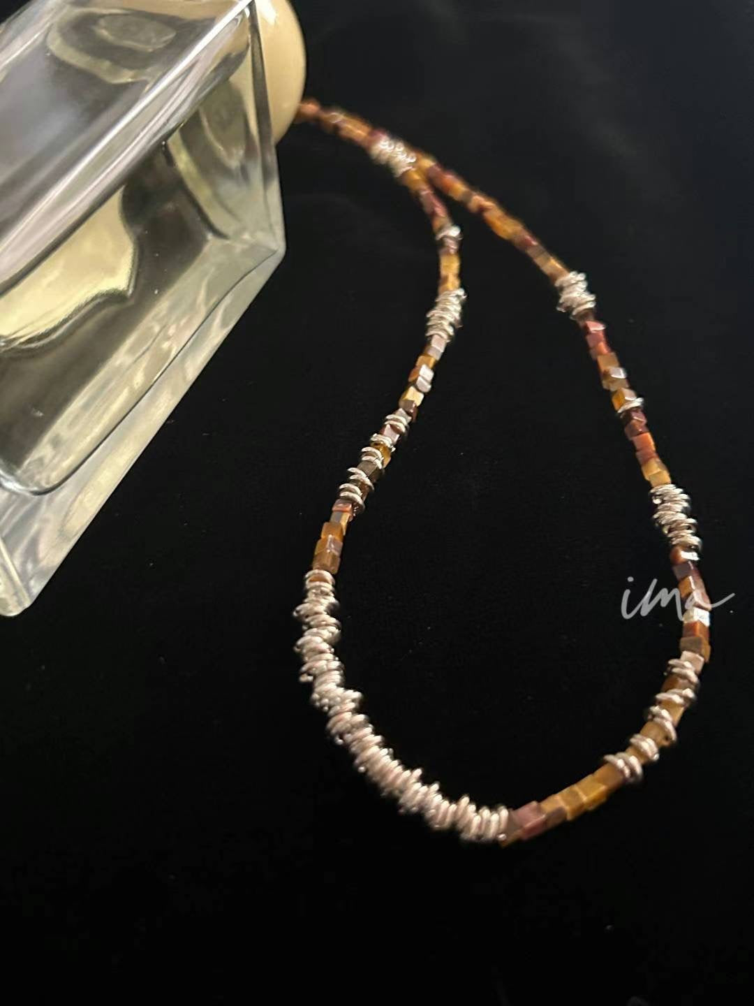 Broken silver tiger's eye stone clavicle chain